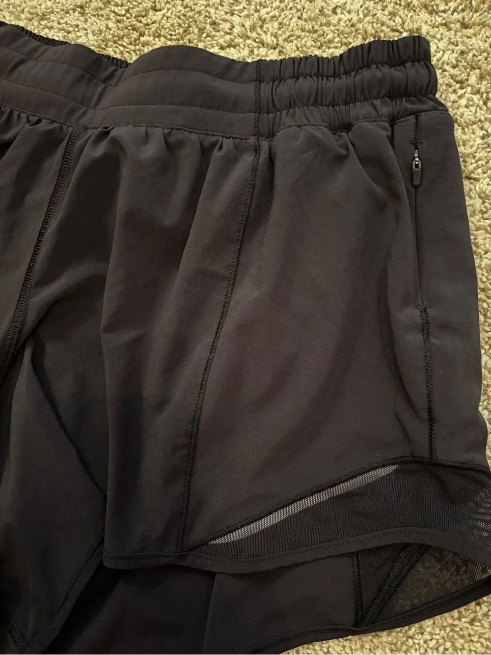 LULULEMON Hotty Hot low rise lined shorts. Size 10 tall.
